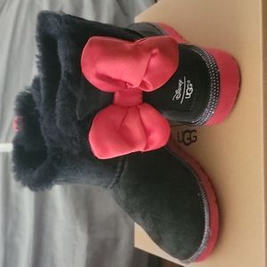 Disney Little Girls uggs size 11
